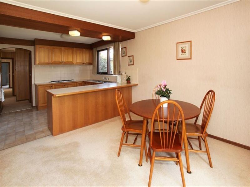 1 Cumberland Court, Glen Waverley VIC 3150