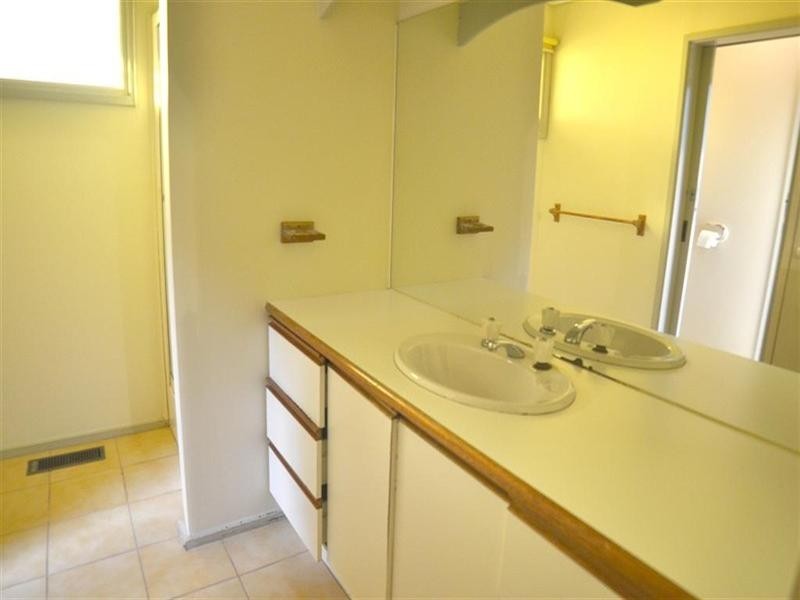 321 Gallaghers Road, Glen Waverley VIC 3150