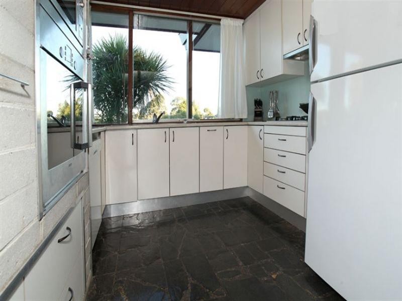 10 Solway Drive, Glen Waverley VIC 3150