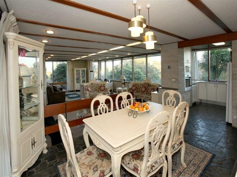 10 Solway Drive, Glen Waverley VIC 3150