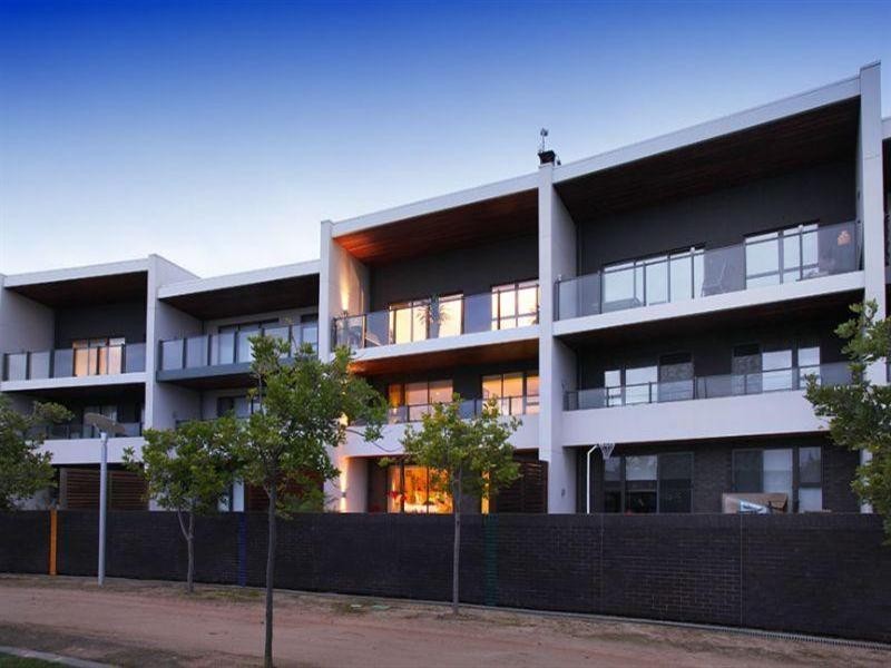 44 Waverley Park Drive, Mulgrave VIC 3170