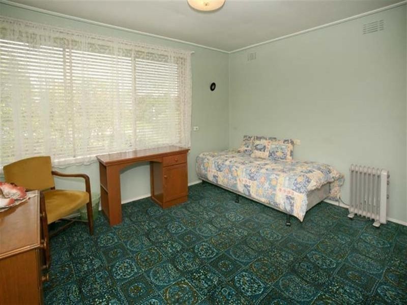 1 Tamala Avenue, Notting Hill VIC 3168