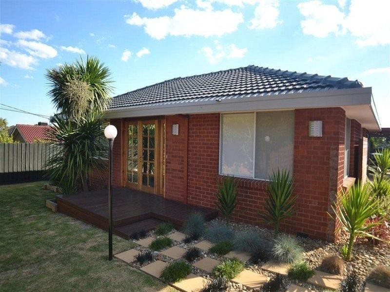 17 Meadowbrook Drive, Wheelers Hill VIC 3150