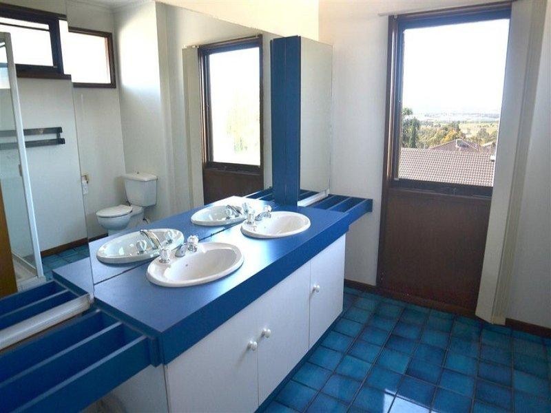 910 Ferntree Gully Road, Wheelers Hill VIC 3150