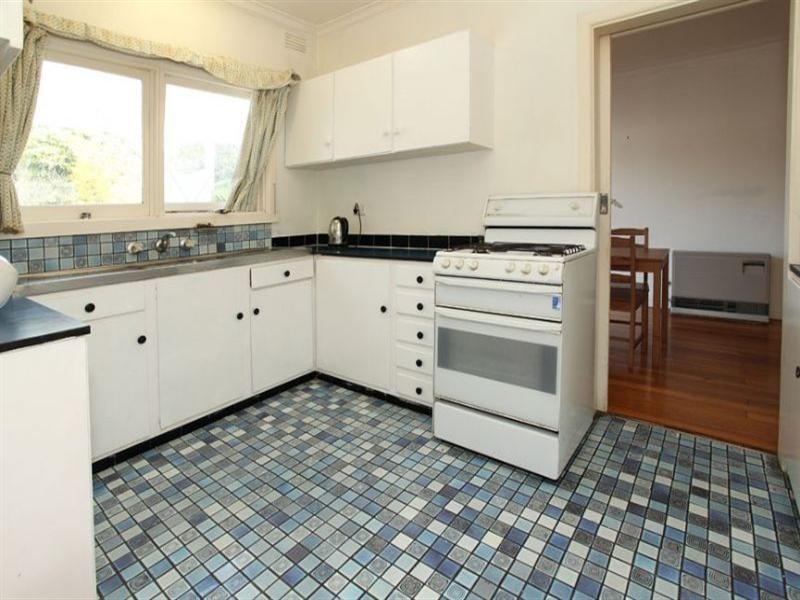 10 Garrisson Drive, Glen Waverley VIC 3150