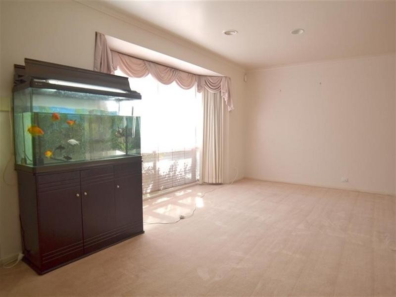 6 Lemair Avenue, Glen Waverley VIC 3150