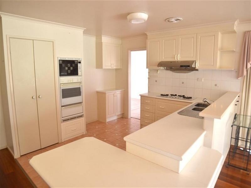 6 Lemair Avenue, Glen Waverley VIC 3150