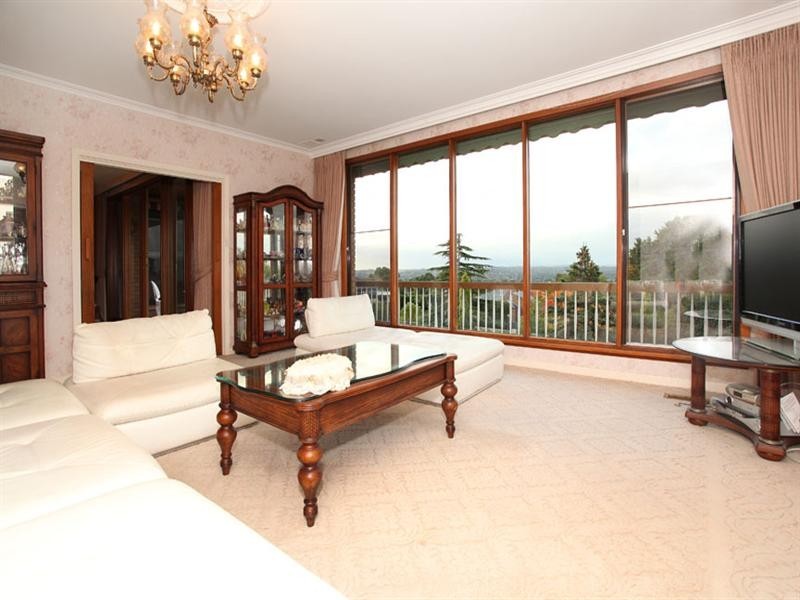 2 Skye Court, Glen Waverley VIC 3150