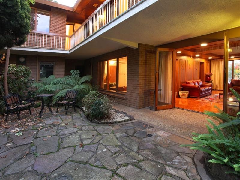 2 Skye Court, Glen Waverley VIC 3150
