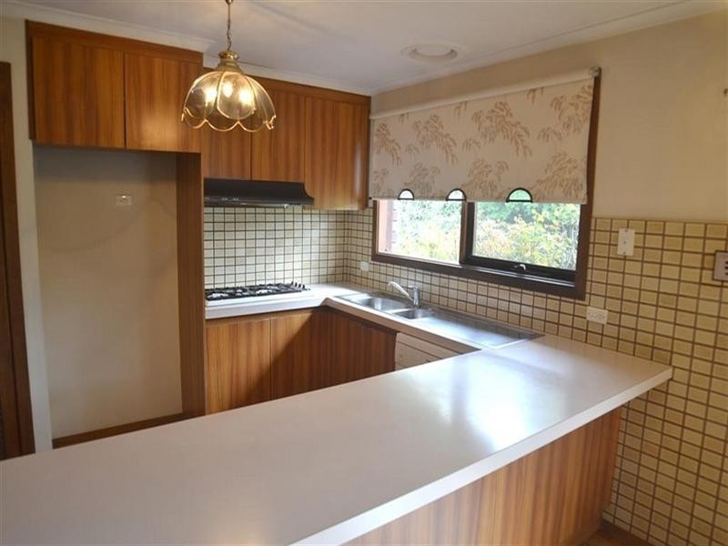 4 Haversham Avenue, Wheelers Hill VIC 3150