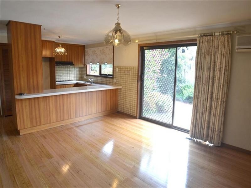 4 Haversham Avenue, Wheelers Hill VIC 3150