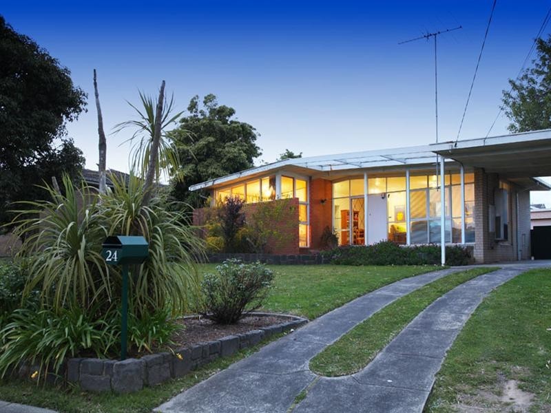 24 Tamala Avenue, Notting Hill VIC 3168