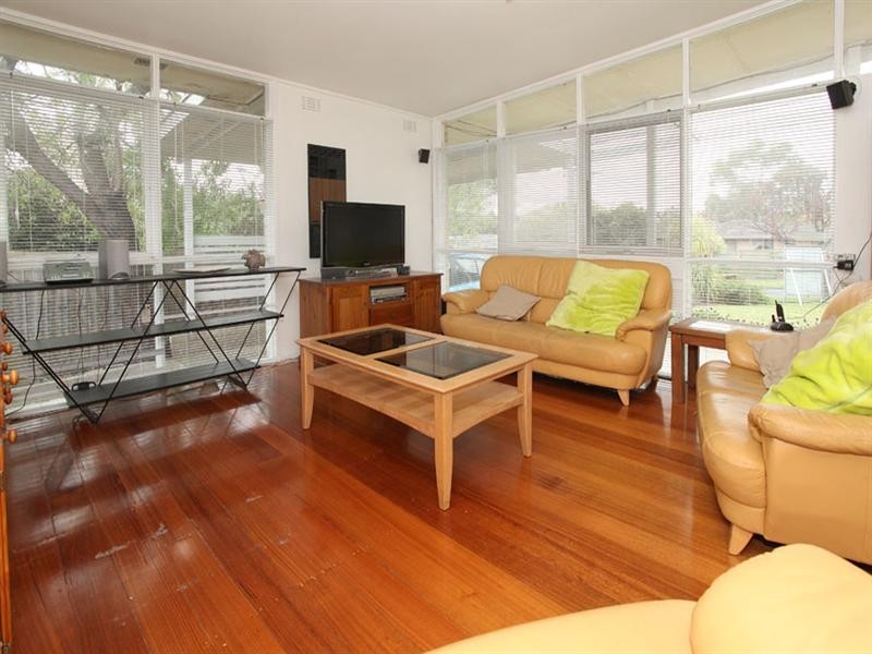 24 Tamala Avenue, Notting Hill VIC 3168