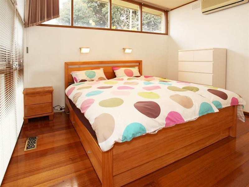 24 Tamala Avenue, Notting Hill VIC 3168