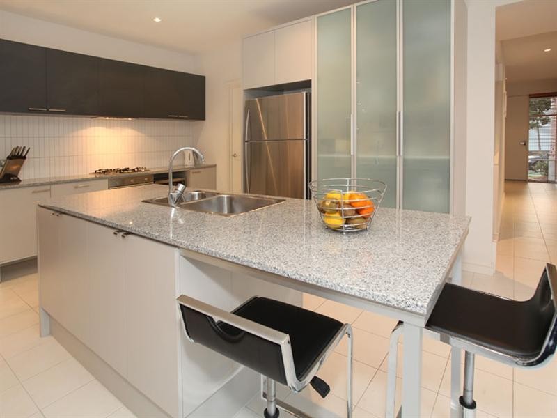 19 Lords Avenue, Mulgrave VIC 3170