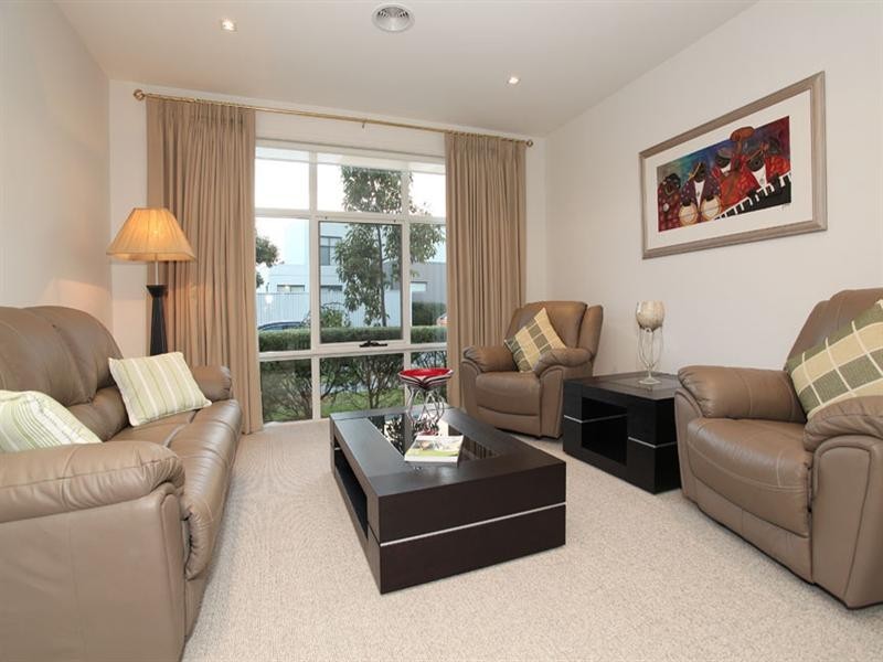 19 Lords Avenue, Mulgrave VIC 3170