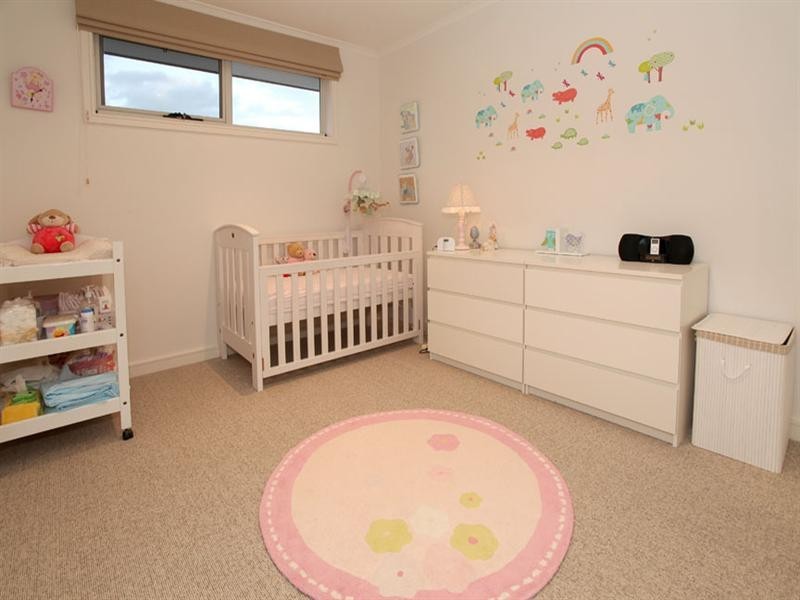 19 Lords Avenue, Mulgrave VIC 3170