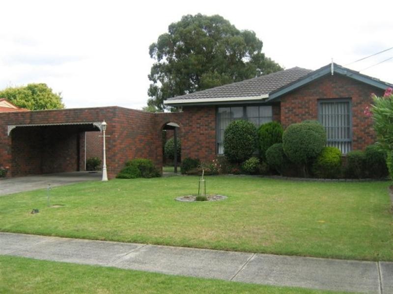 85 King Arthur Drive, Glen Waverley VIC 3150
