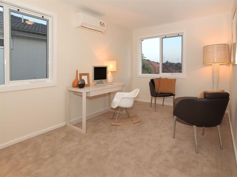 3/2 Pheasant Street, Burwood VIC 3125