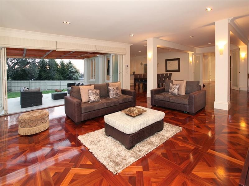 8 Harry Nance Close, Lysterfield VIC 3156