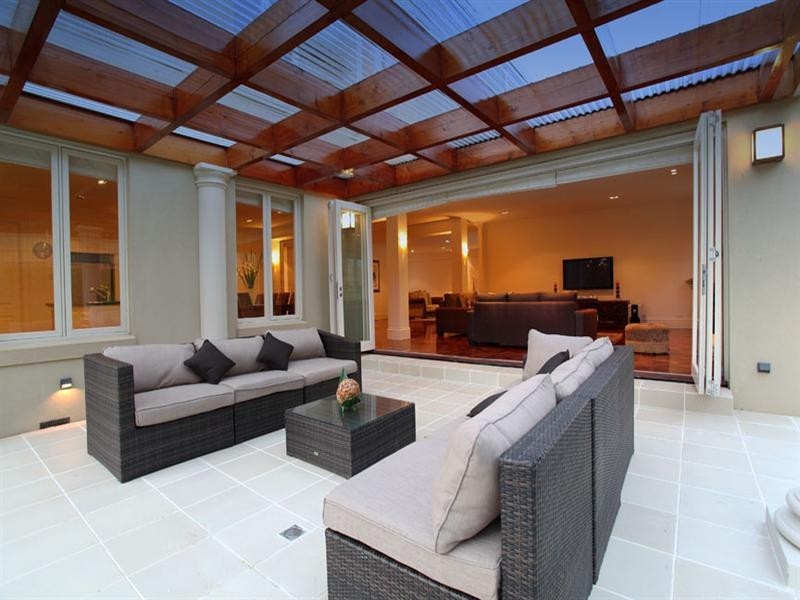 8 Harry Nance Close, Lysterfield VIC 3156