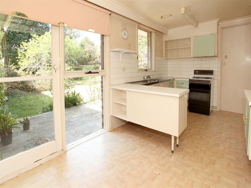 10 Westerfield Drive, Notting Hill VIC 3168