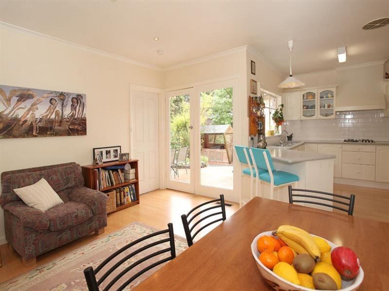 45 Dunscombe Avenue, Glen Waverley VIC 3150