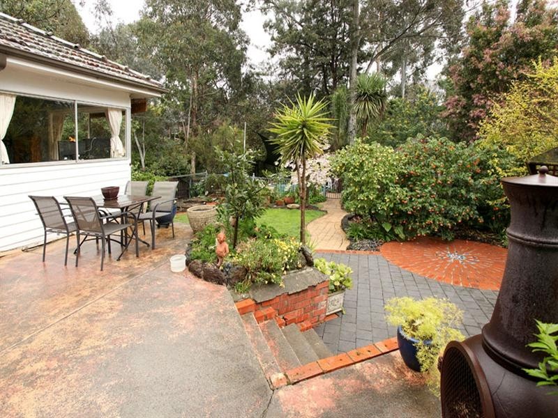 45 Dunscombe Avenue, Glen Waverley VIC 3150