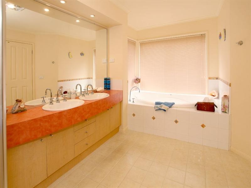 88 Callaghan Avenue, Glen Waverley VIC 3150