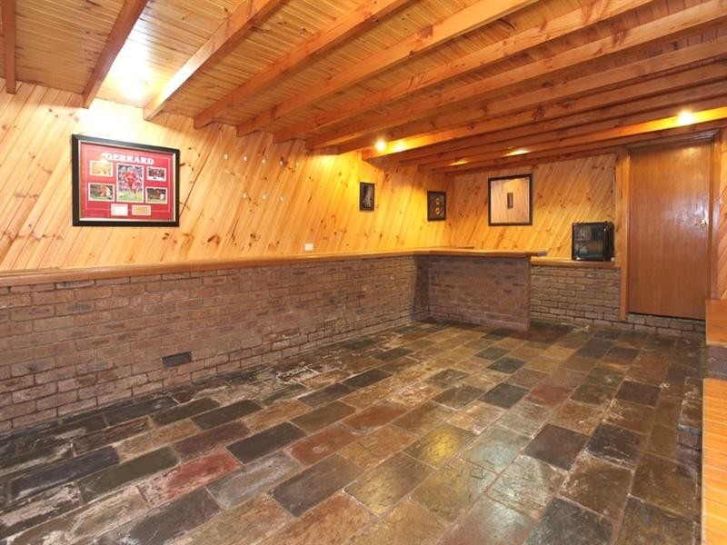 48 Amblecote Crescent, Mulgrave VIC 3170