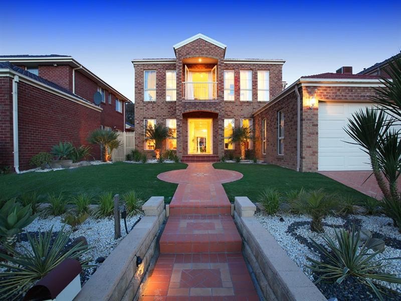 14 Avendon Boulevard, Glen Waverley VIC 3150