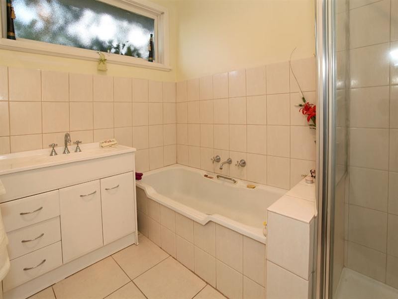 6 Camino Court, Glen Waverley VIC 3150