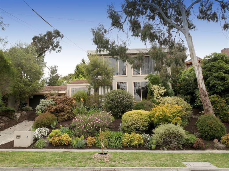 26 Heatherlea Drive, Wheelers Hill VIC 3150