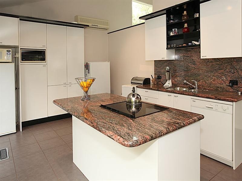 26 Heatherlea Drive, Wheelers Hill VIC 3150