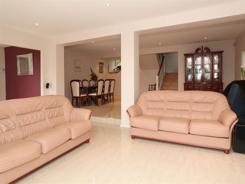 26 Heatherlea Drive, Wheelers Hill VIC 3150