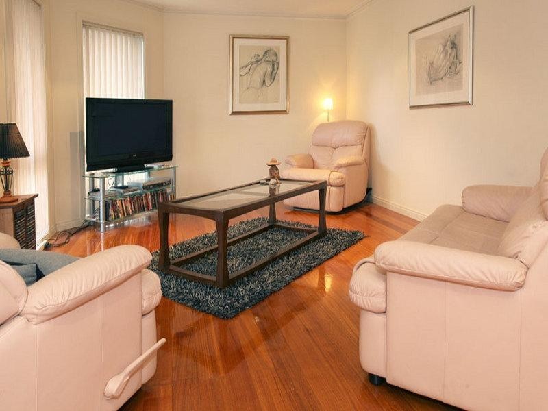 2/723 Waverley Road, Glen Waverley VIC 3150