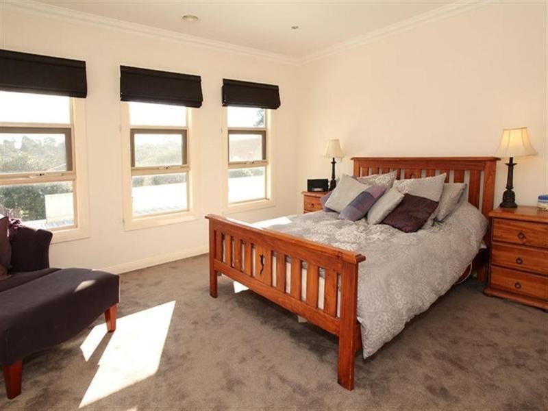 44B Pepperell Avenue, Glen Waverley VIC 3150