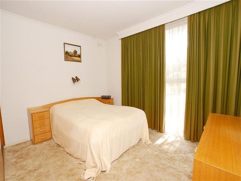 13 Westerfield Drive, Notting Hill VIC 3168