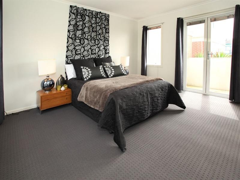 2 Tulloch Grove, Glen Waverley VIC 3150