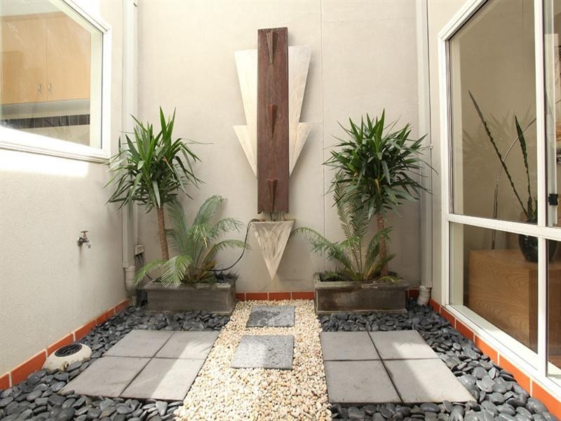 2 Tulloch Grove, Glen Waverley VIC 3150