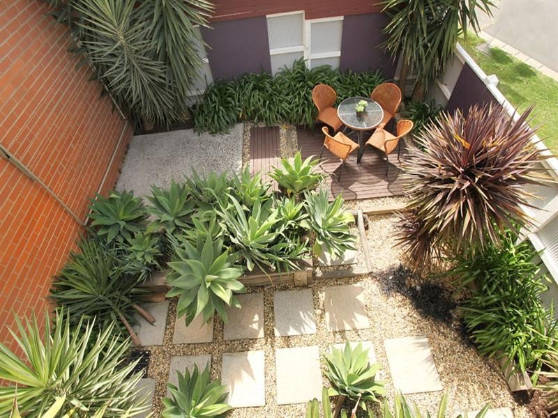 2 Tulloch Grove, Glen Waverley VIC 3150