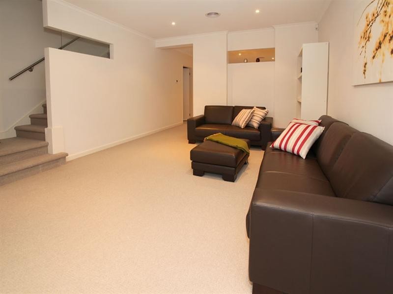 29 Waverley Park Drive, Mulgrave VIC 3170