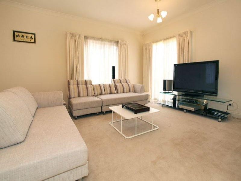 34 Arlington Drive, Glen Waverley VIC 3150