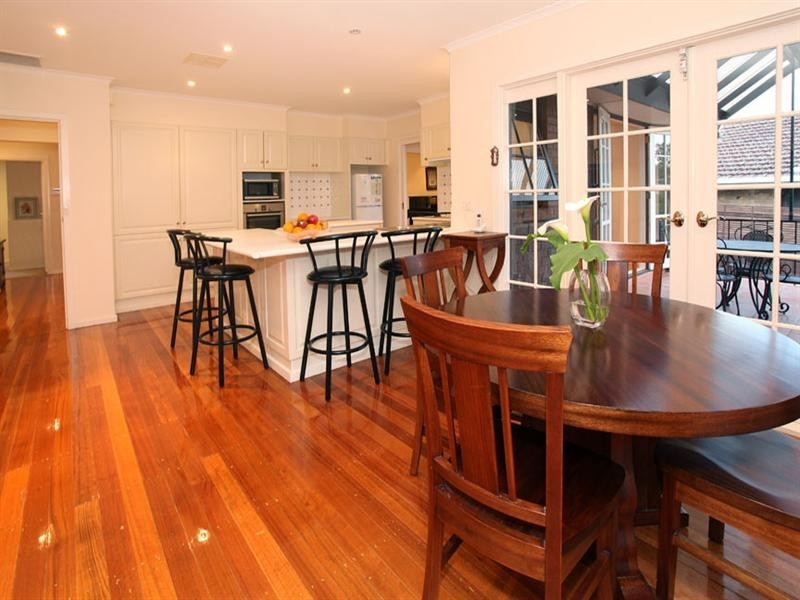 10 Roswell Street, Glen Waverley VIC 3150