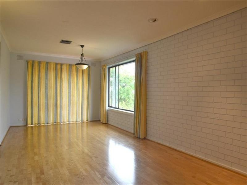 2 Glen Court, Glen Waverley VIC 3150