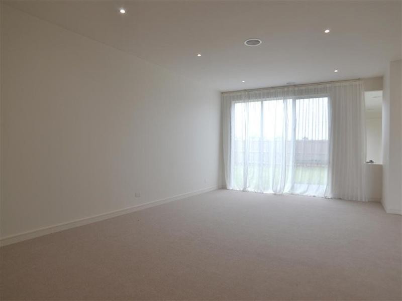 23 Exhibition Drive, Mulgrave VIC 3170