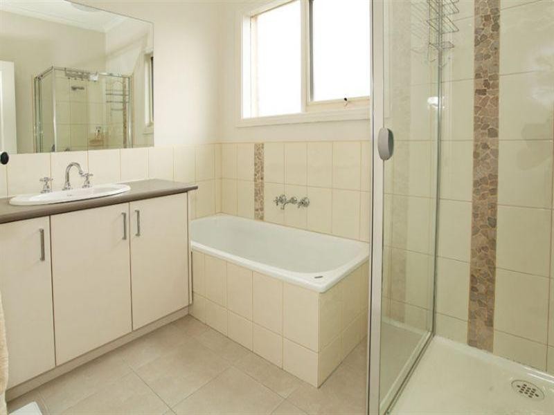 32a Great Western Drive, Vermont South VIC 3133