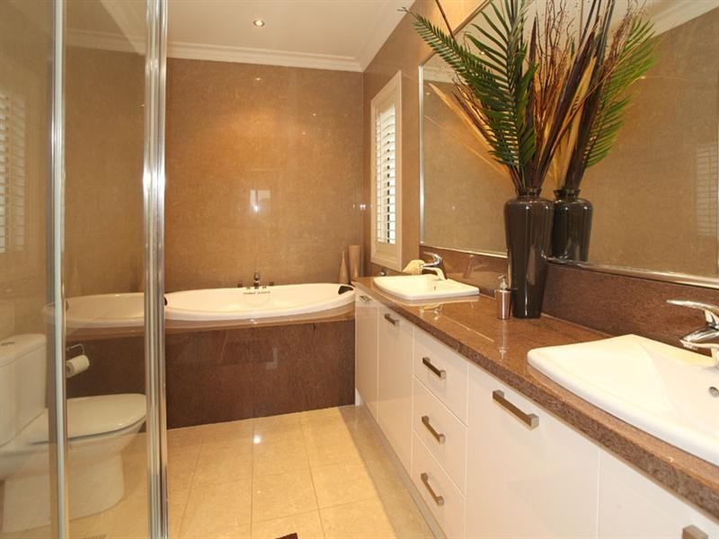 31 Campbell Street, Glen Waverley VIC 3150