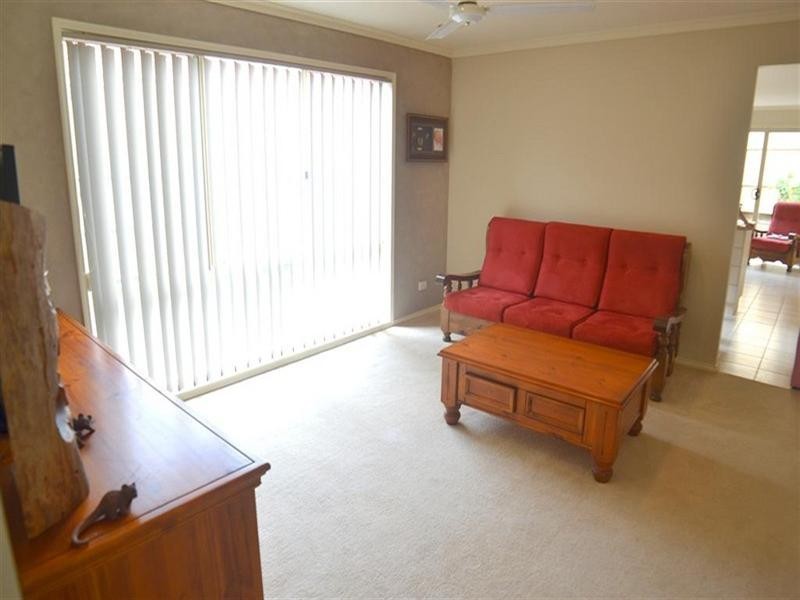 12 Kimbarra Drive, Berwick VIC 3806