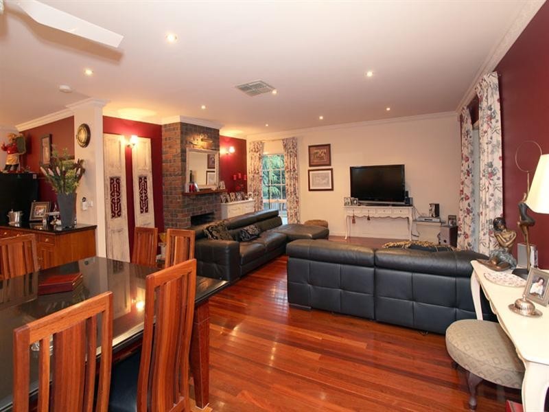 11 Bonaparte Place, Rowville VIC 3178